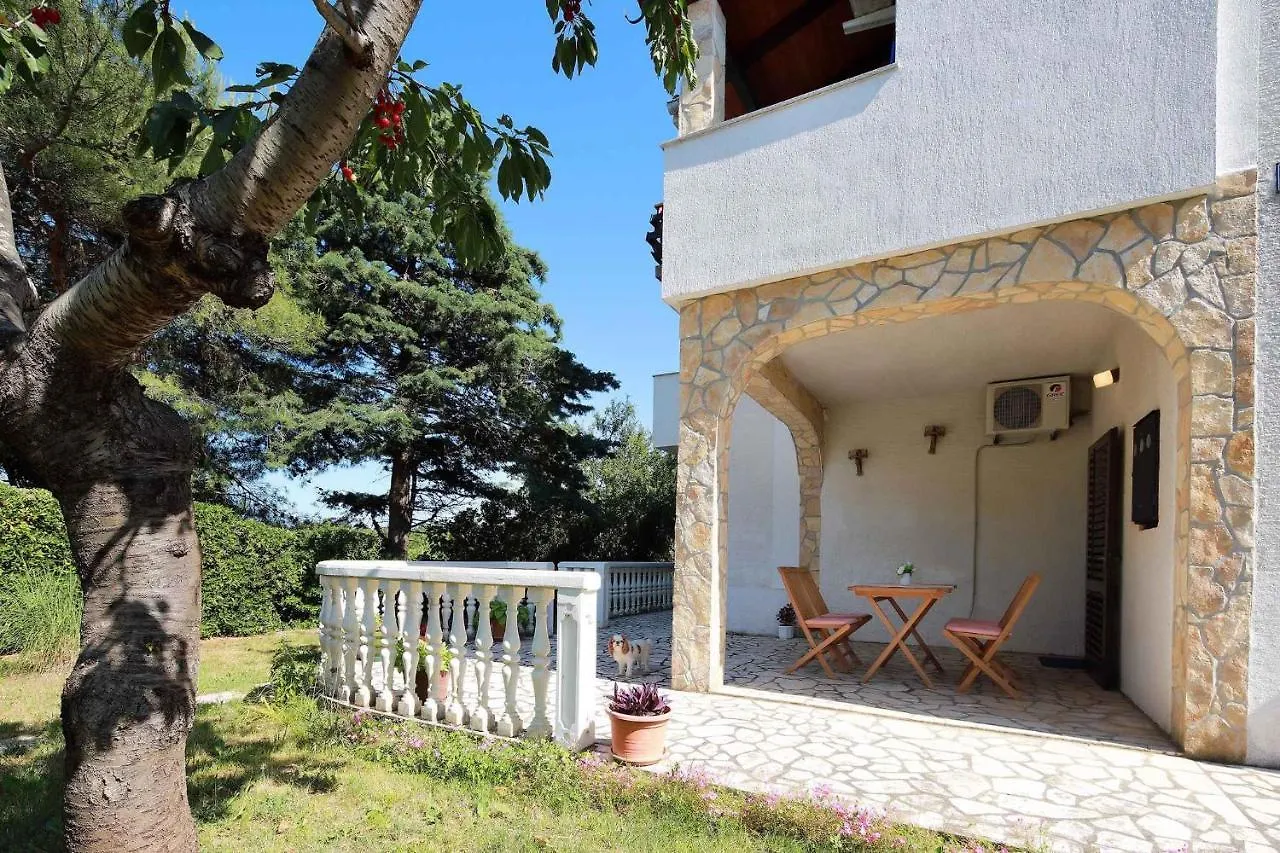Apartments In Silo/Insel Krk 13513
